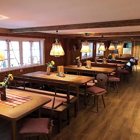 Berggasthof Obere Firstalm 3* شليرسي