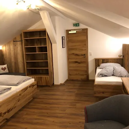 Berggasthof Obere Firstalm فندق شليرسي